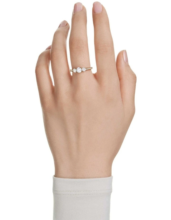 Stilla Attract ring Round cut 18K gold finish in White image 5