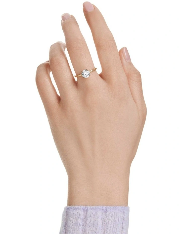 Stilla cocktail ring Round cut 18K gold finish in White image 5