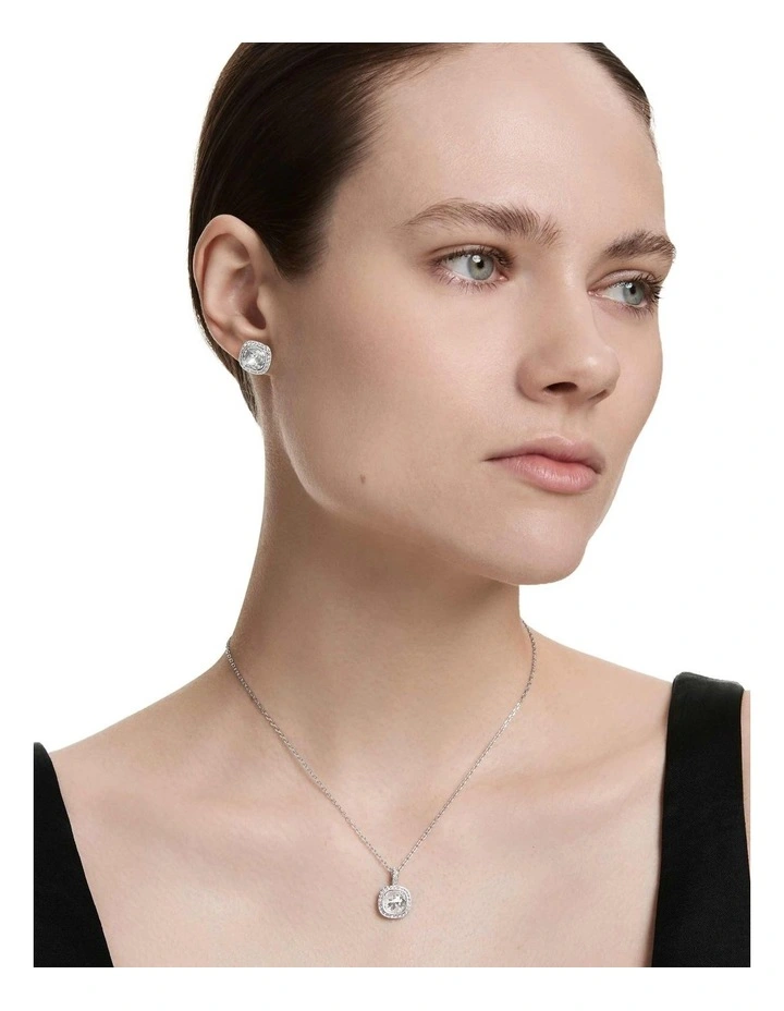 Una Angelic Set Cushion Cut in White image 7