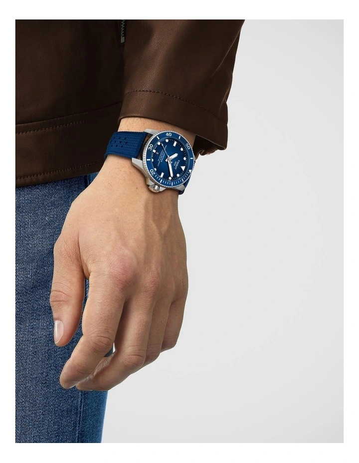Seastar 2000 44mm Watch T1209071704100 in Blue image 2