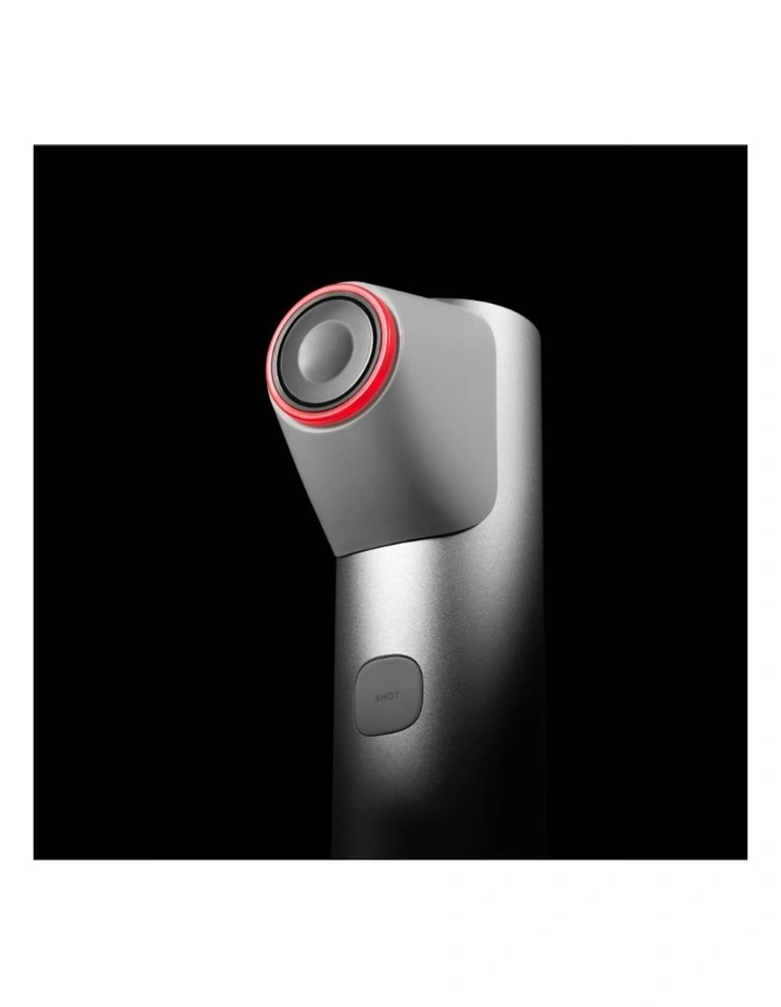 Age R High Focus Shot image 4