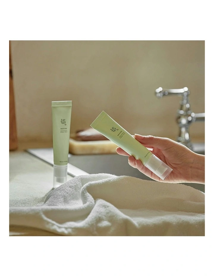 Light On Serum: Centella Vita C image 4