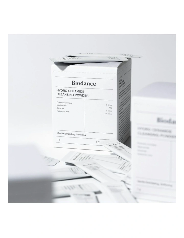 Hydro Ceramide Cleansing Powder image 4