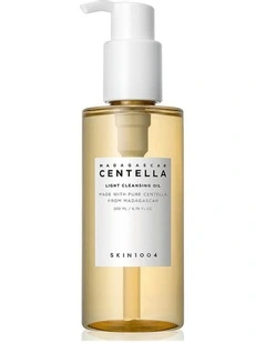 Madagascar Centella Light Cleansing Oil