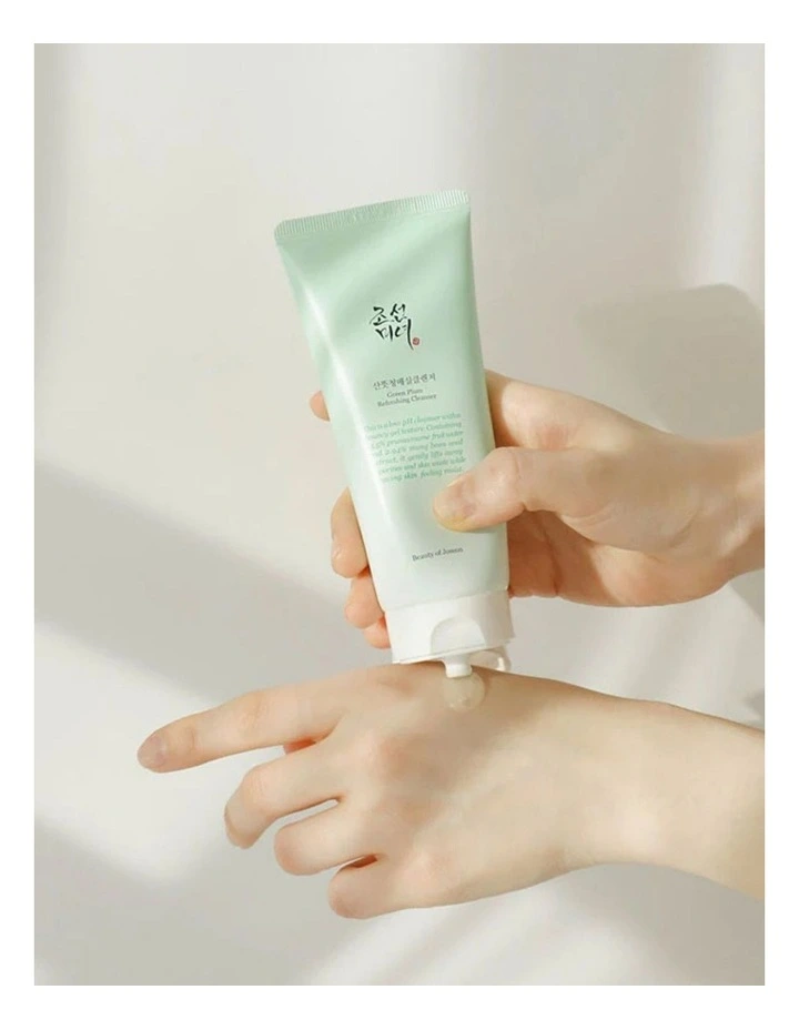 Plum Refreshing Cleanser image 2