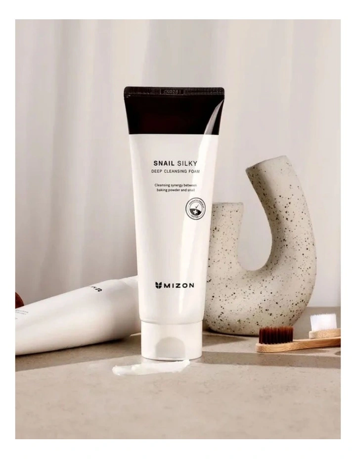 Snail Silky Deep Cleansing Foam image 3