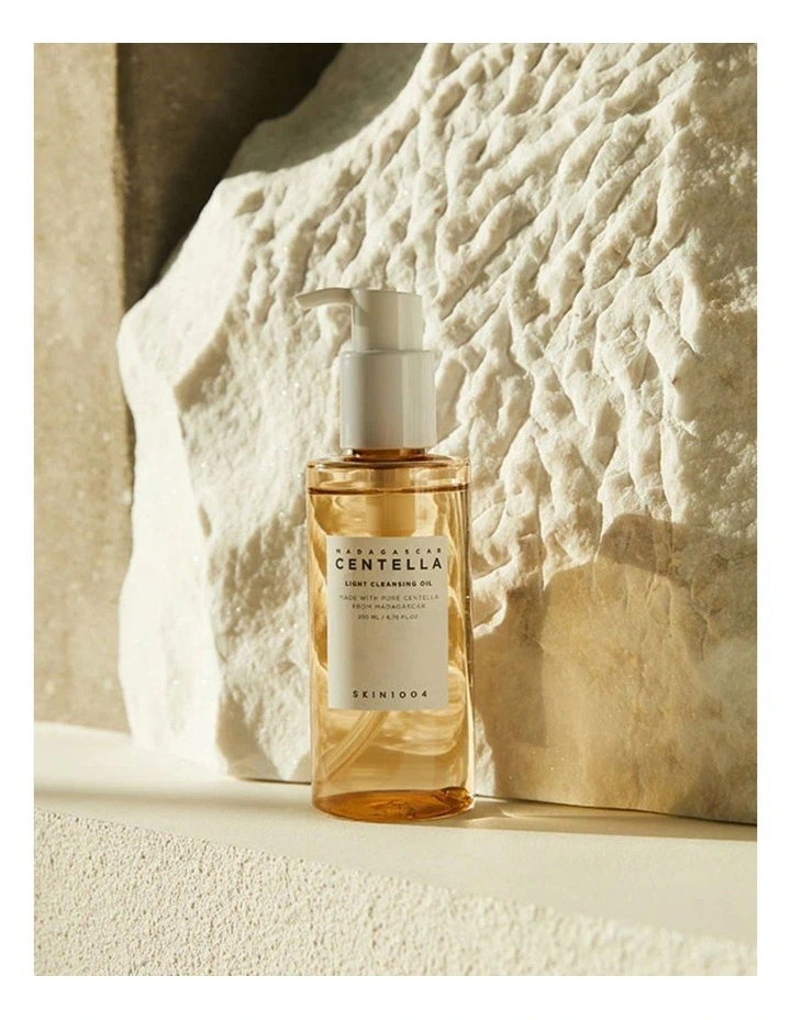 Madagascar Centella Light Cleansing Oil 30ml image 2
