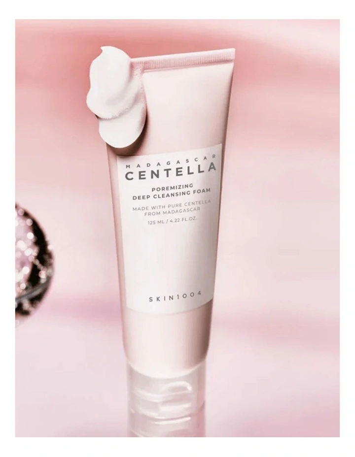 Madagascar Centella Poremizing Deep Cleansing Foam image 2