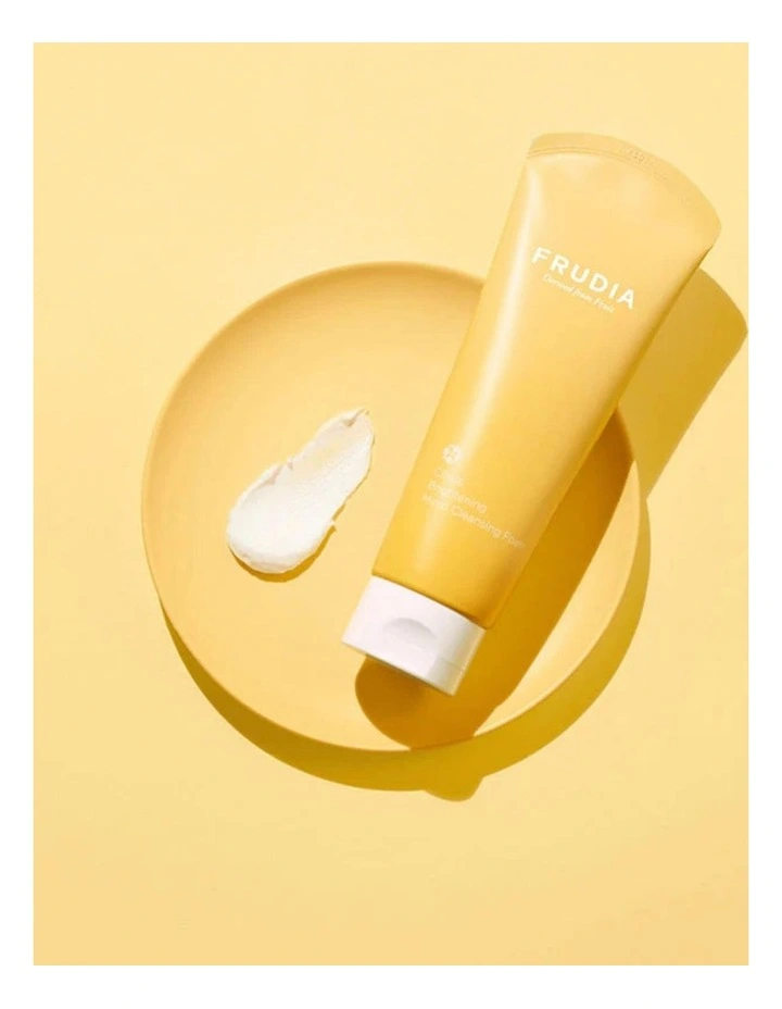 Citrus Brightening Micro Cleansing Foam image 2