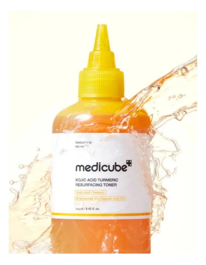 Kojic Acid Turmeric Resurfacing Toner 250ml image 2