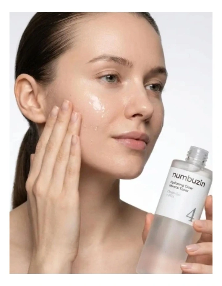 No.4 Hydrating Glow Mineral Toner image 2