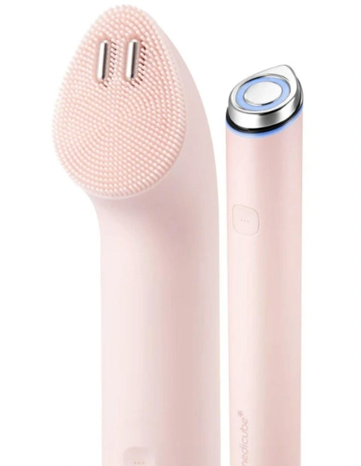 Age-R Booster Cleanser Head image 3