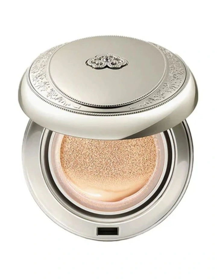 Gongjinhyang Seol Radiant White Moisture Cushion Foundation image 3