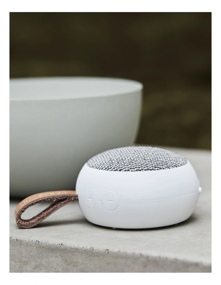 Ago 2 Fabric Bluetooth Speaker in White image 3