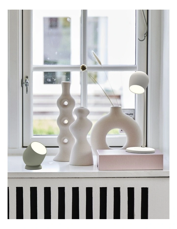Ellie Lamp W/ Qi Charger And Bluetooth Speaker in White image 4