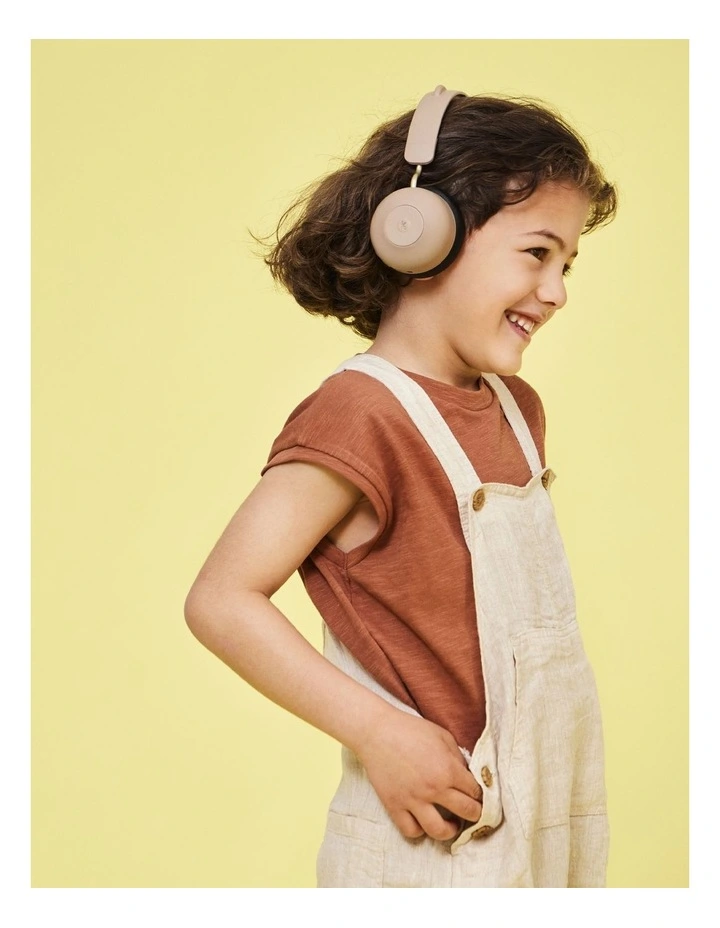 Kids Buzz Junior Bluetooth Headphones in Ivory Sand image 3