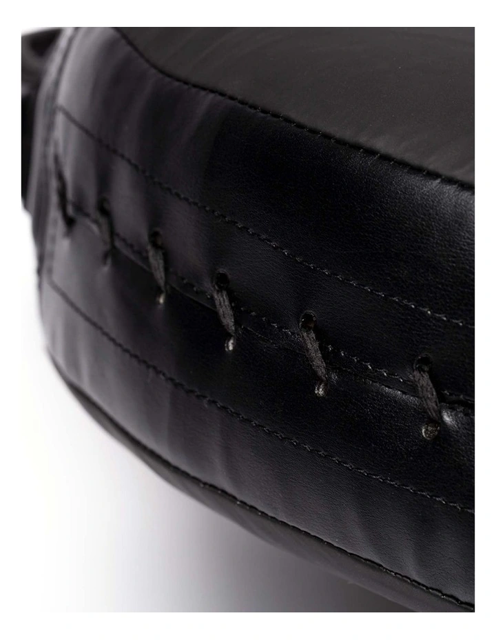 Elite Round Kick Shield, Black and gold image 6