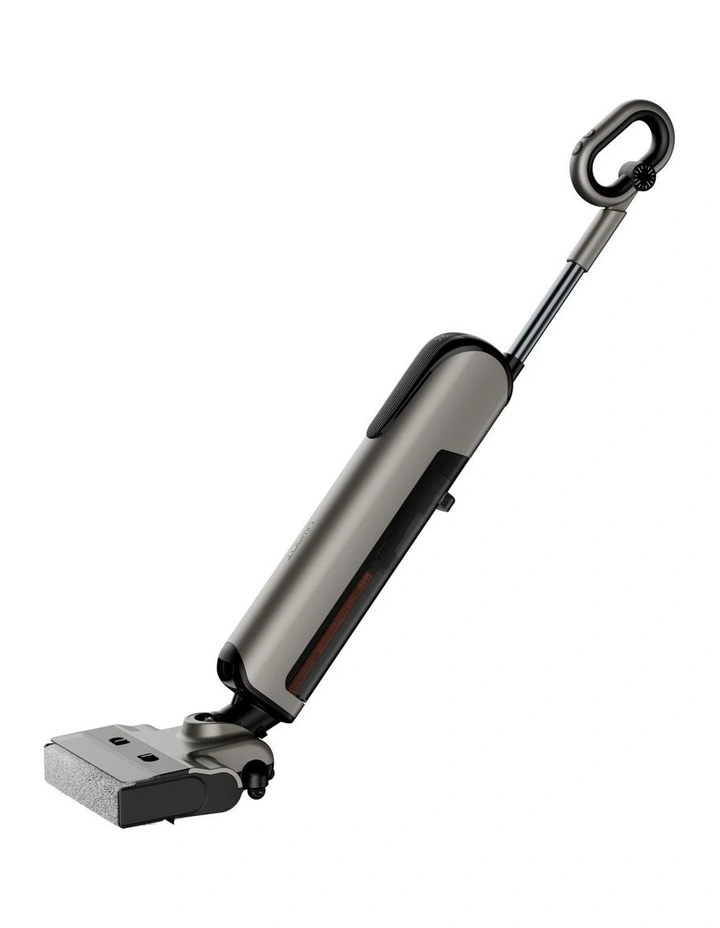 D700, Wet & Dry Vacuum image 1