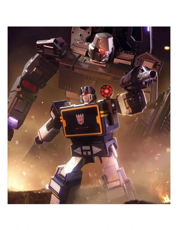 Soundwave G1 Flagship Robot image 6