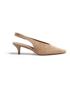 Cami Pump In Walnut