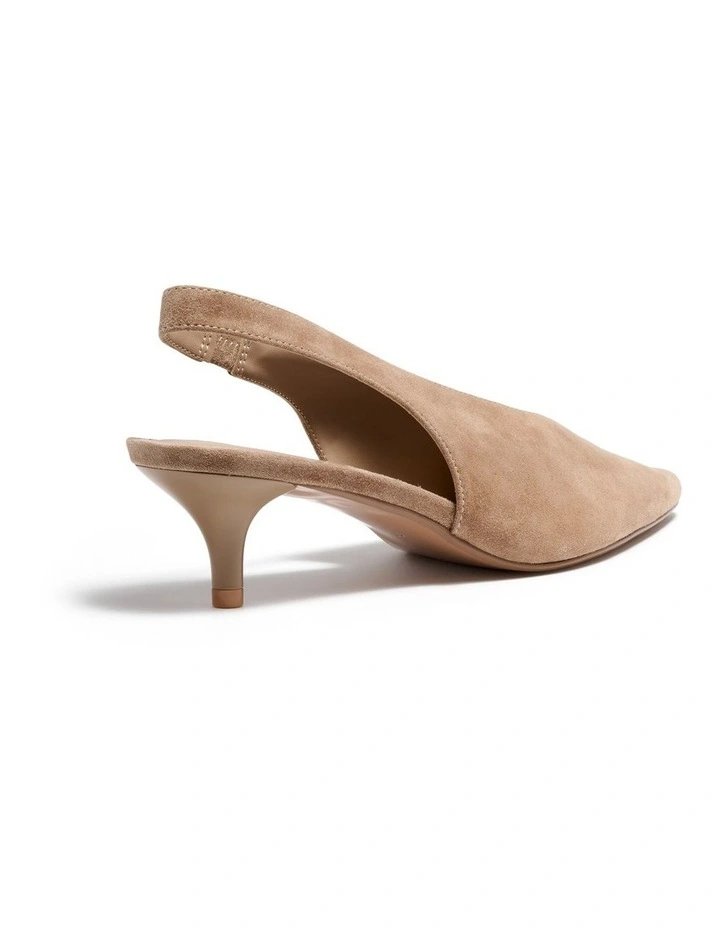 Cami Pump In Walnut image 4