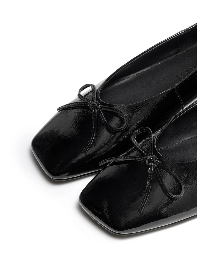 Dolly Ballet Flat In Black image 4