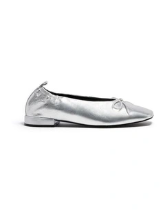 Dolly Ballet Flat In Silver