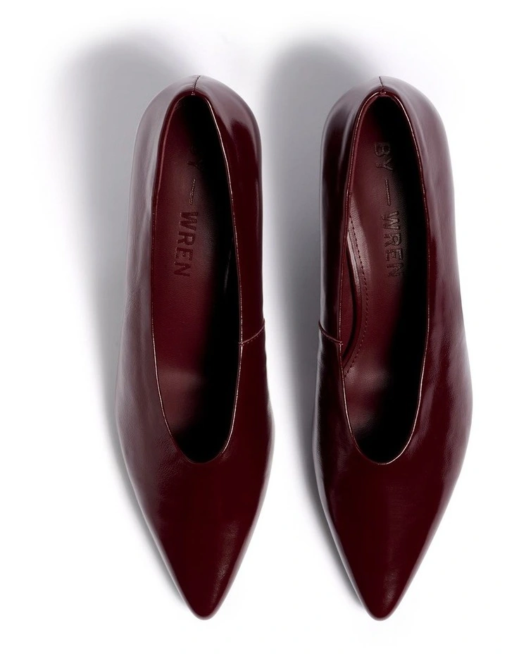 Bhodie Pump In Burgundy image 3