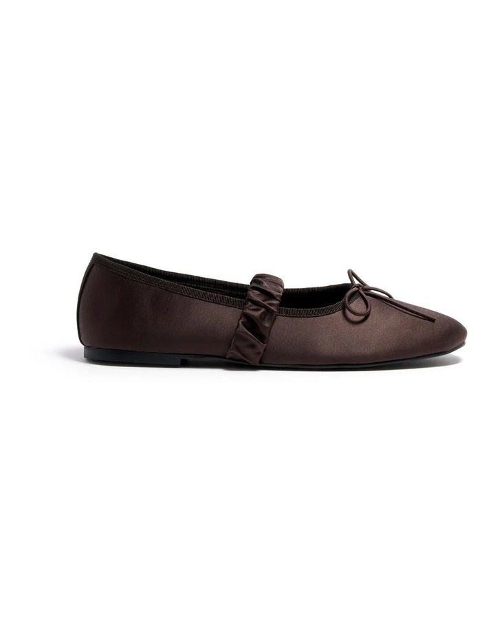 Milla Ballet Flat In Expresso image 1