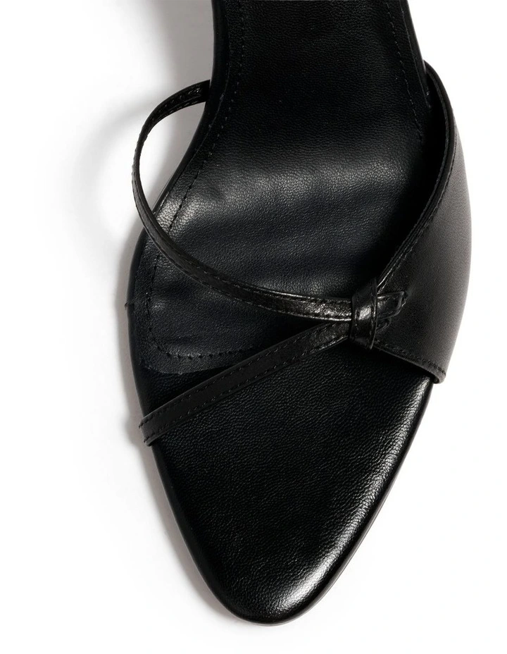 Melanie Sandal In Black image 4