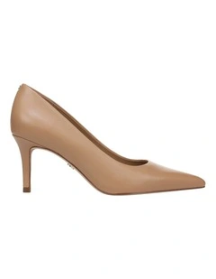 Vienna Heeled Shoes in French Sand Leather