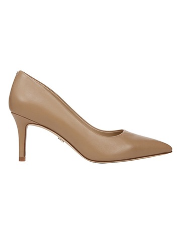 SOFT BEIGE GLOVE colour