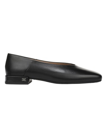 Black Glove colour