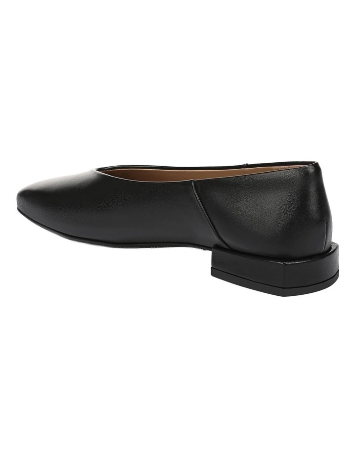 Kasey Flat Shoes in Black Leather image 3