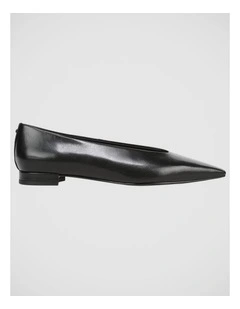 Emory Flat Shoes in Black Leather