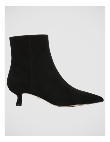 Black Suede colour