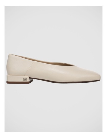 MODERN IVORY GLOVE colour