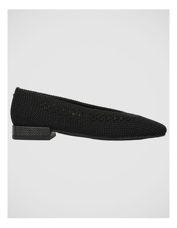BLACK KNIT colour