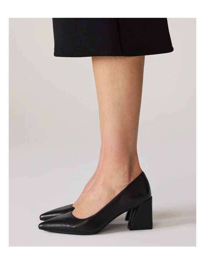 Relena Black Leather image 3