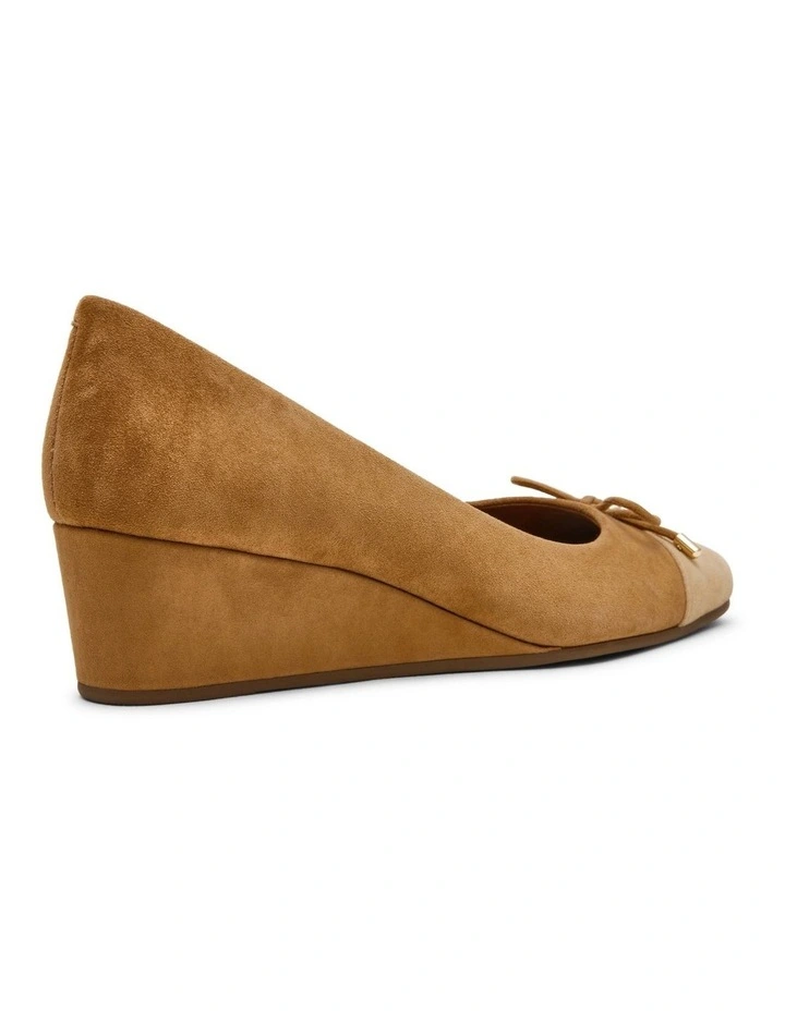 Waiter Tan/Light Tan Suede image 4