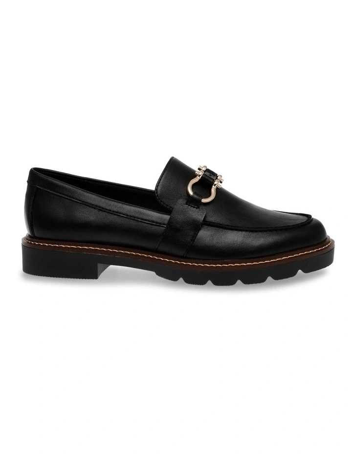 Ezra Black Smooth image 2