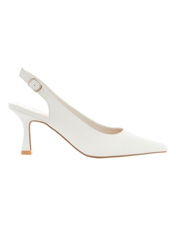 WHITE GLOVE colour