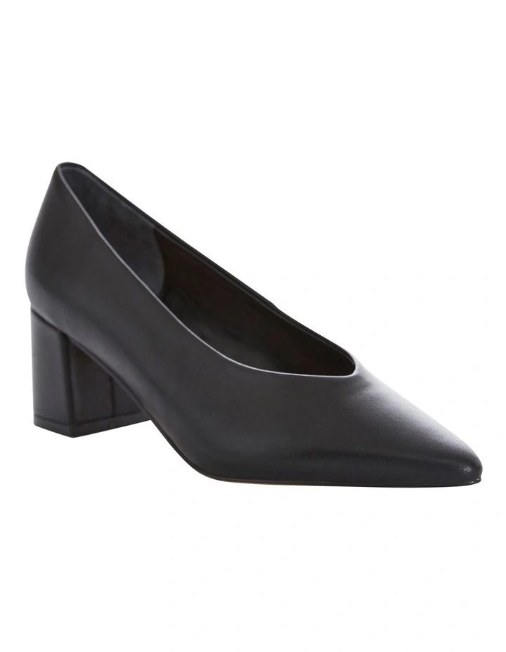Jean Heeled Shoes in Black Leather image 2