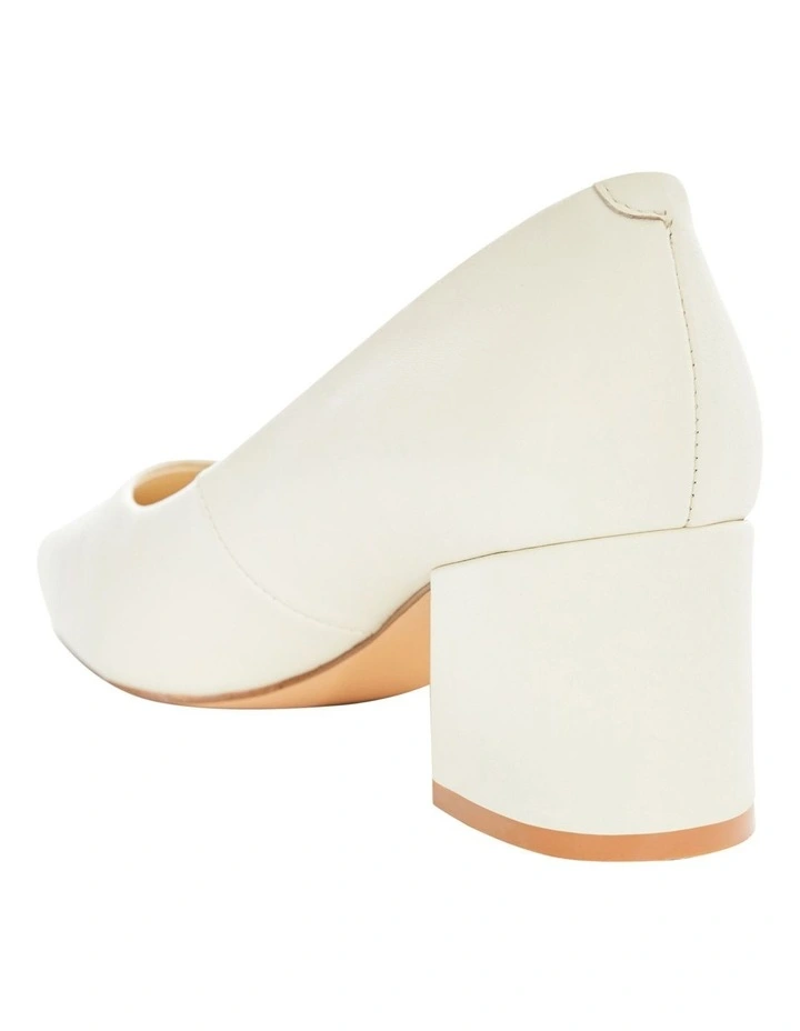 Idol Heeled Leather Shoe in Bone image 3