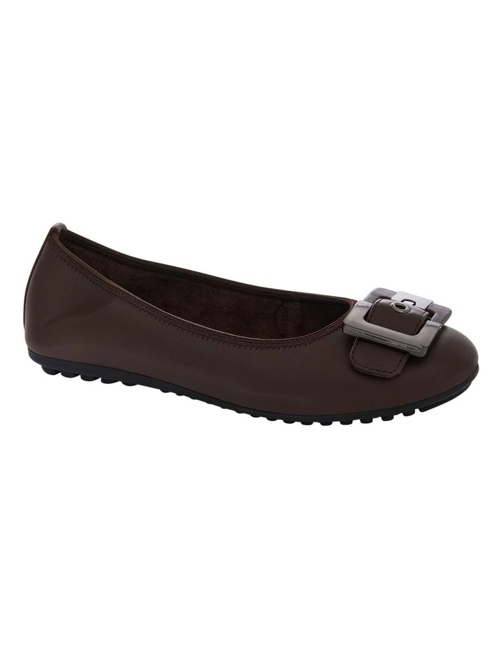 Pentagon Flat Shoes in Chocolate Leather image 2
