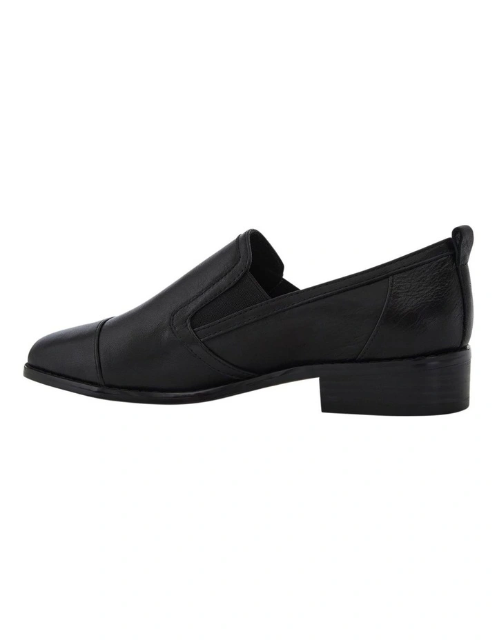 Tactic Flat Shoes in Black on Black image 3