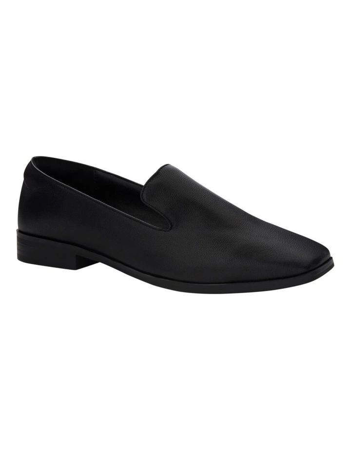 Manor Flat Shoes in Black Leather image 2