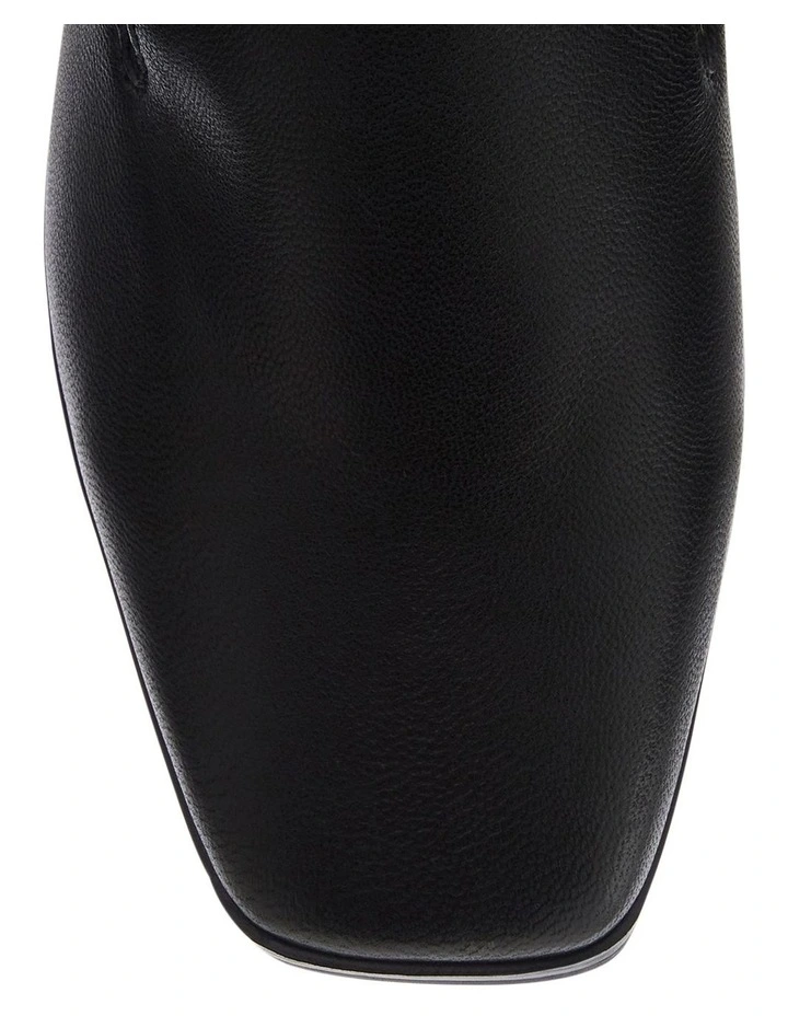Manor Flat Shoes in Black Leather image 4