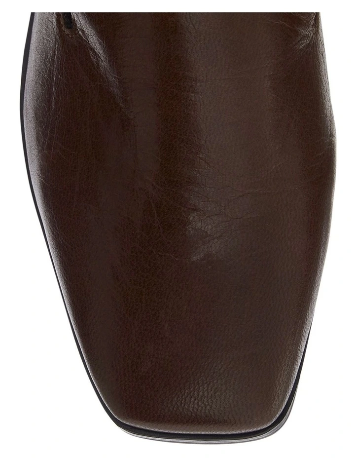 Manor Flat Shoes in Chocolate Leather image 4