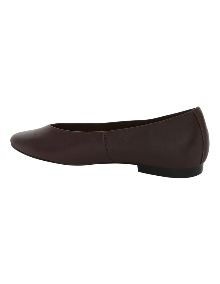Elite Flat Shoes in Chocolate Leather image 3